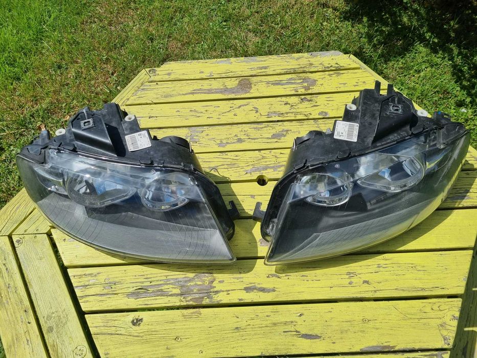 AUDI A3 8P (03-08)- LAMPY przednie przód LEWA i PRAWA oryginalne AL
