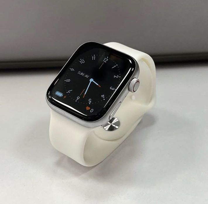 Apple Watch продам срочно