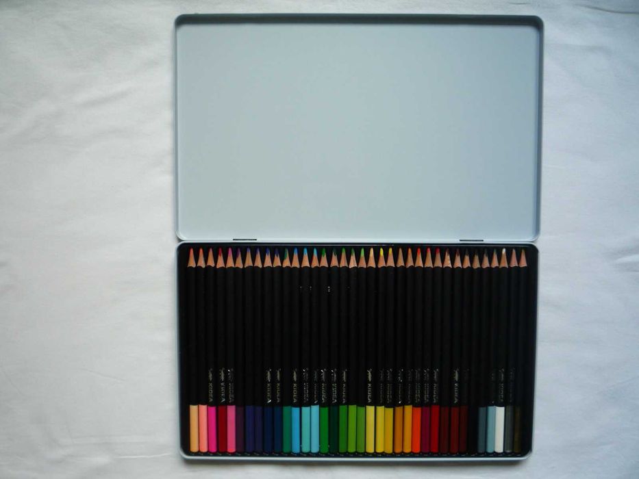 NOWE Kidea kredki trójkątne w metalowym pudełku, 36 kolorów