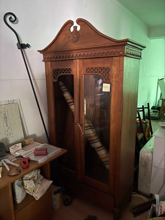 Móvel em madeira teca