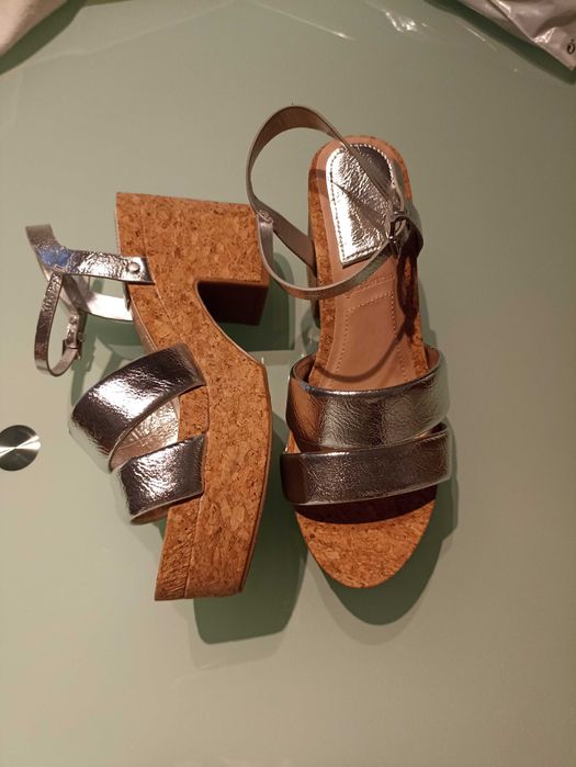 Sapatos sola cortiça Stradivarius