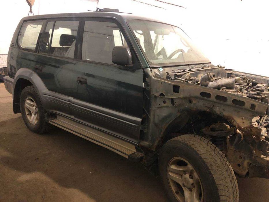 Розборка тойота Toyota Land Cruiser Prado 90 запчастини кузов двигун