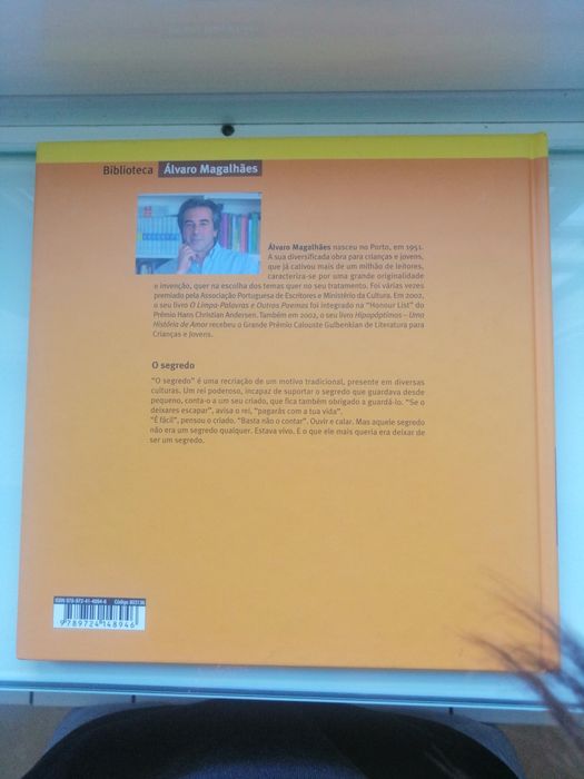 Livro "O segredo" de Álvaro Magalhães