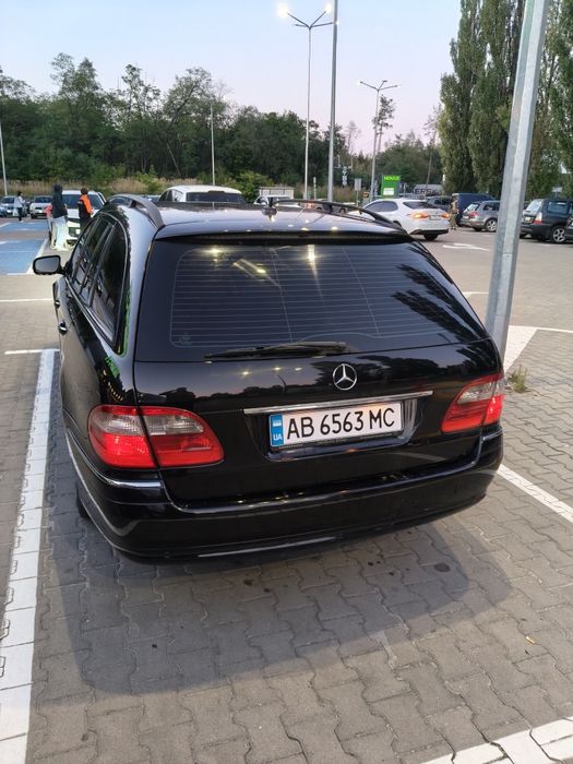 Продам Мерседес 211