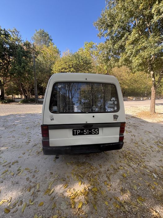 Mazda E2200 campervan — photo 3