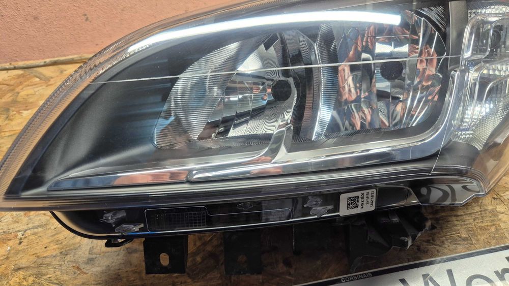 Otica Farol Esquerdo Fiat Doblo Cargo Combi Platform Cab 263 de 2010 a 2023 Ref. 521.094580 ORIGINAL