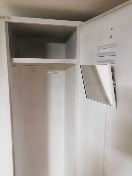 Cacifo duplo em metal