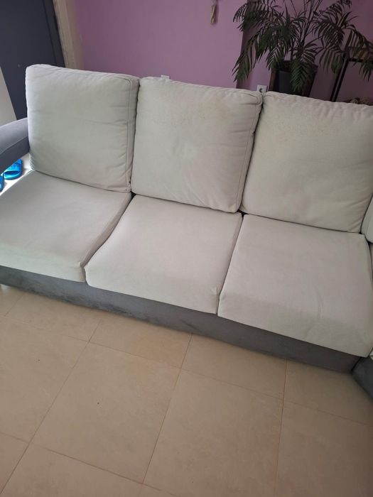 Sofá de canto de 6 lugares e 2 pufs