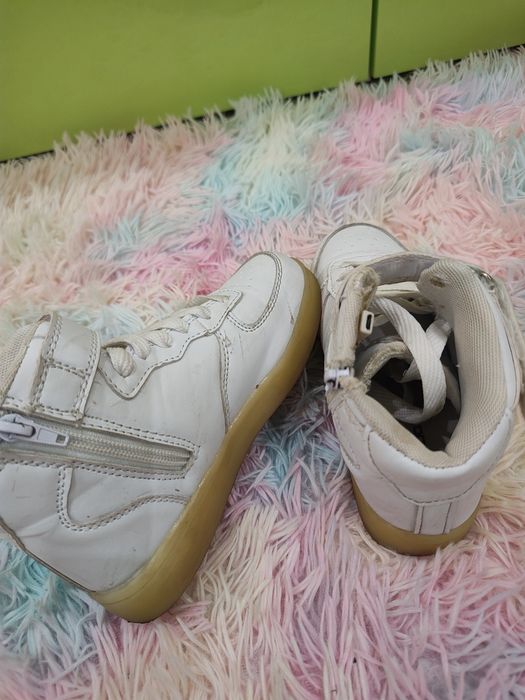 Buty białe za kostkę unisex r.32