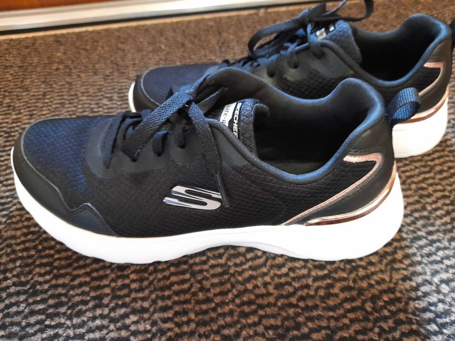 Buty sportowe Skechers r.39