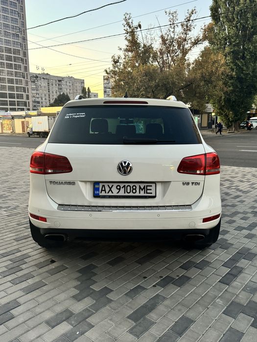 Volkswagen Touareg 2011 г