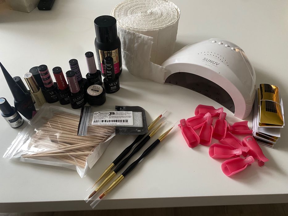 Sprzedam zestaw do robienia paznokci hybrydowych