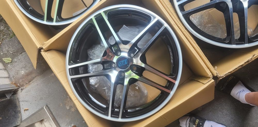 Nowe alufelgi ICW R20 5x114,3 ET55