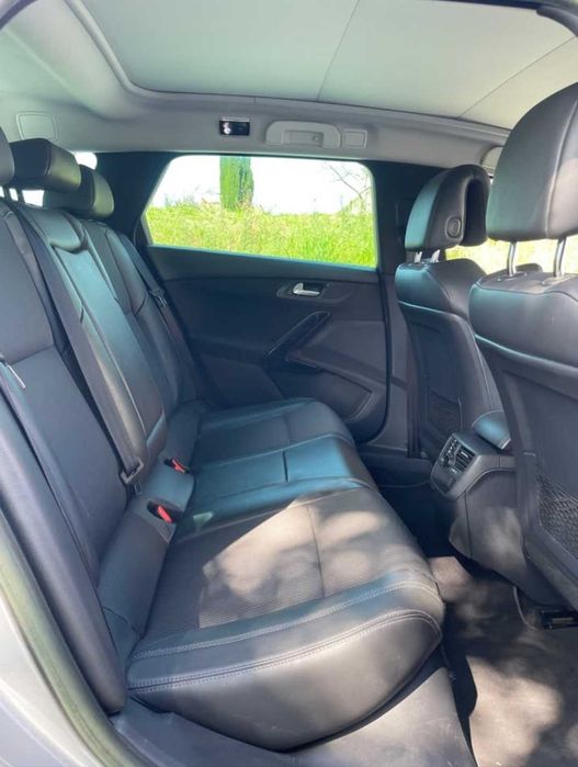 Peugeot 208 SW Full Extras