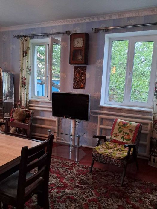 Продам 1/2 дома на Салтовке в районе парка Победы.