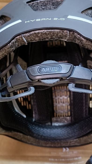 Abus Hyban 2.0 ACE kask miejski black M (52-58 cm)