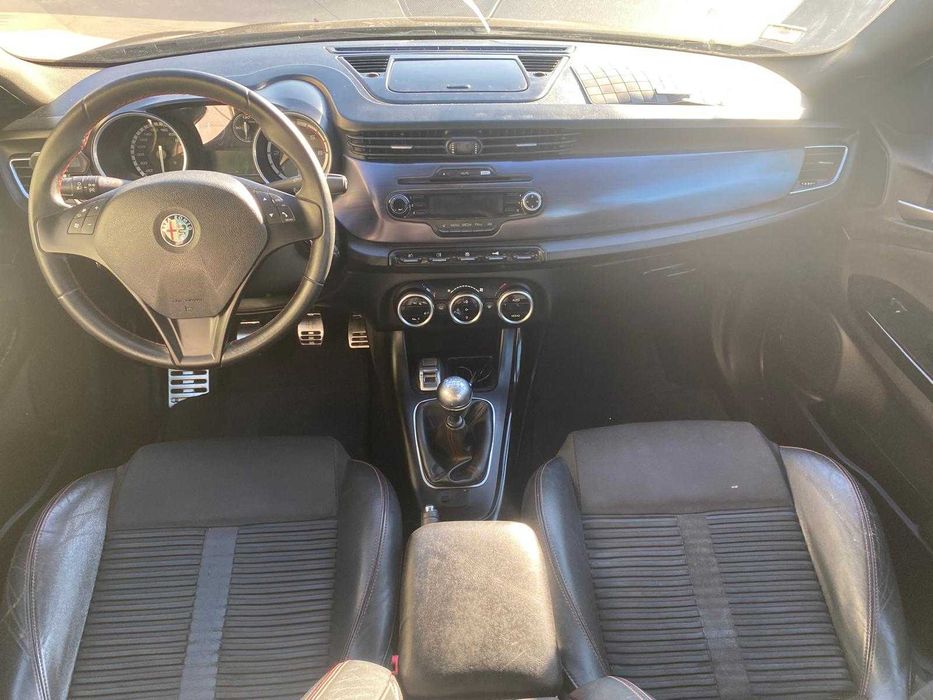 Alfa Romeo Giulietta 1.6 JTDm Progression — photo 5