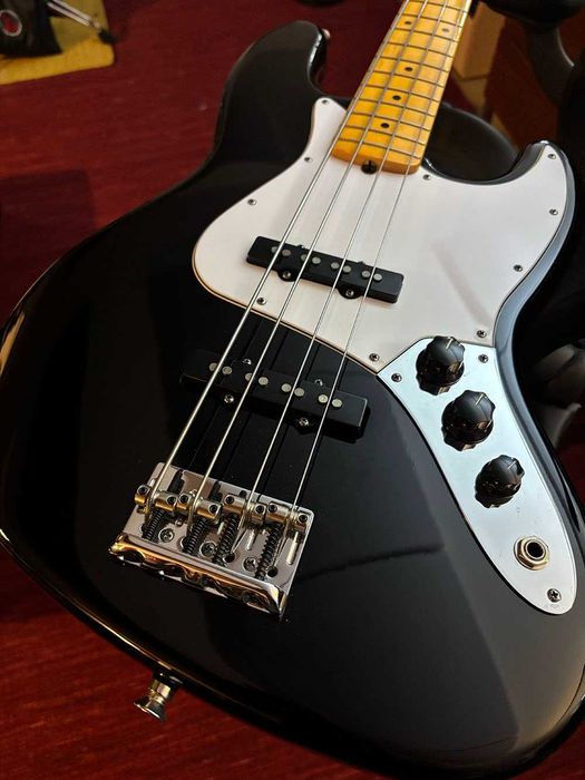 Fender Jazz Bass USA com Braço Precision MIM – Estado Impecável