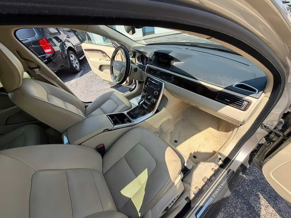 Volvo XC70 T5 Premier      2016