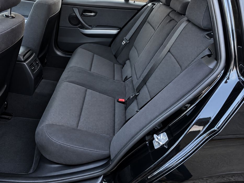 BMW 318d Pack M completo