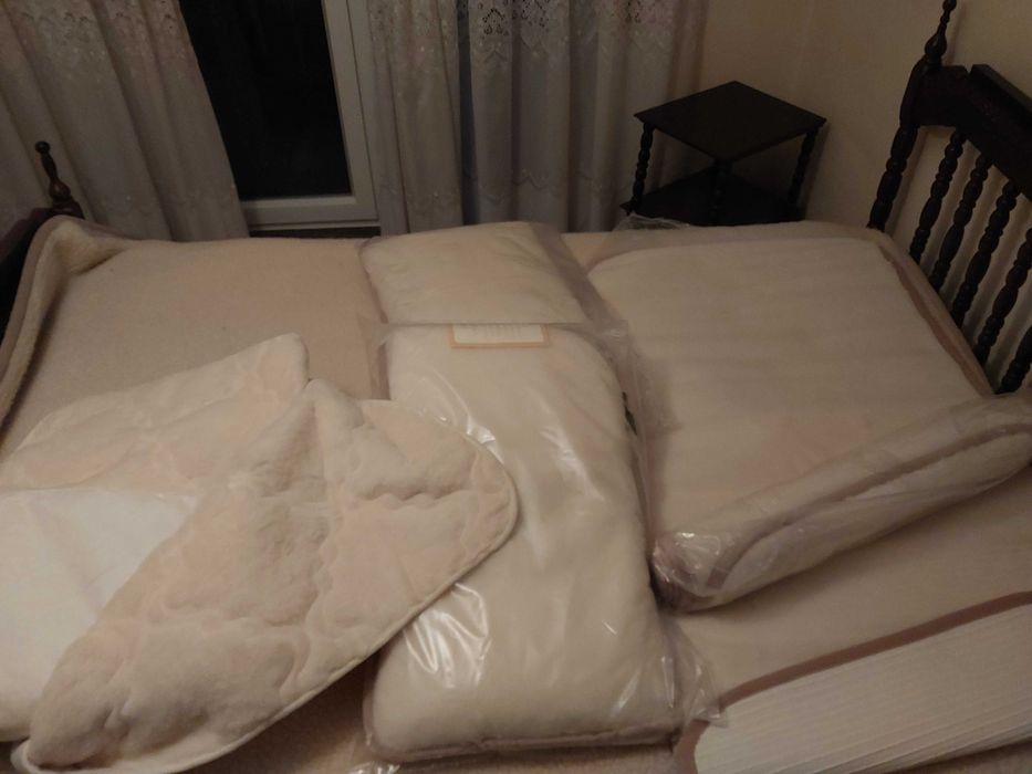 Almofadas em lã de merino novas