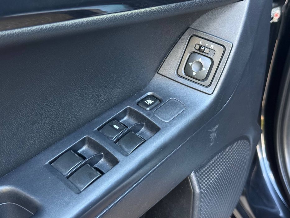Продам Mitsubishi LANCER