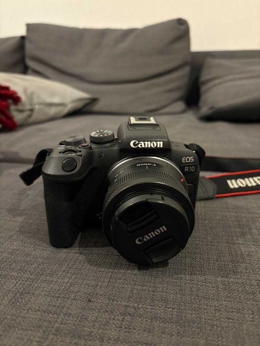 Pack Canon EOS R10 + 18-45mm + 55-210mm