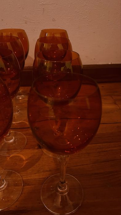 •	Conjunto de 8 Copos de Cristal Âmbar em Excelente Estado