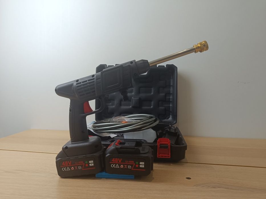 Máquina Lavar Pressão Portátil 48V (S/ Fio) – C/ 2 Baterias – NOVA!