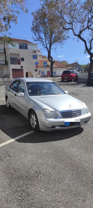 Mercedes Benz C220