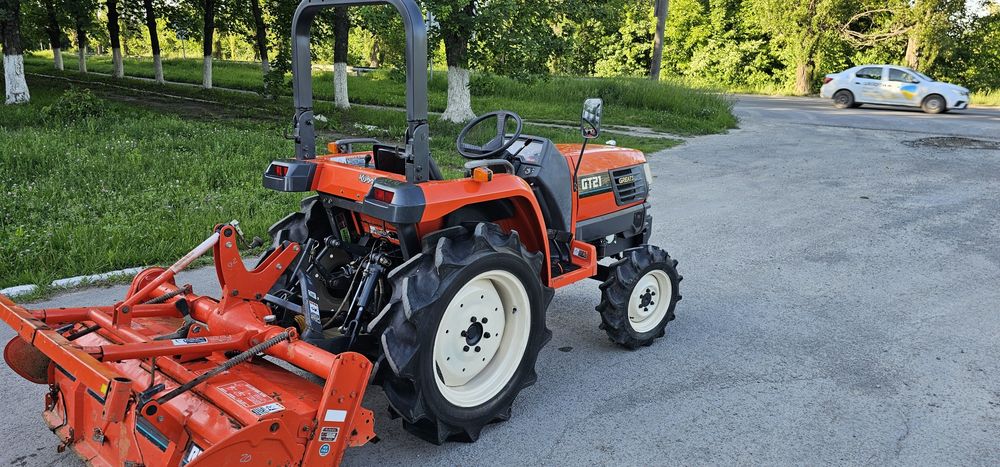 Kubota GT21 Мінітрактор Трактор