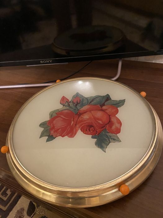 Вращающаяся подставка под торт/что либо.Продам!