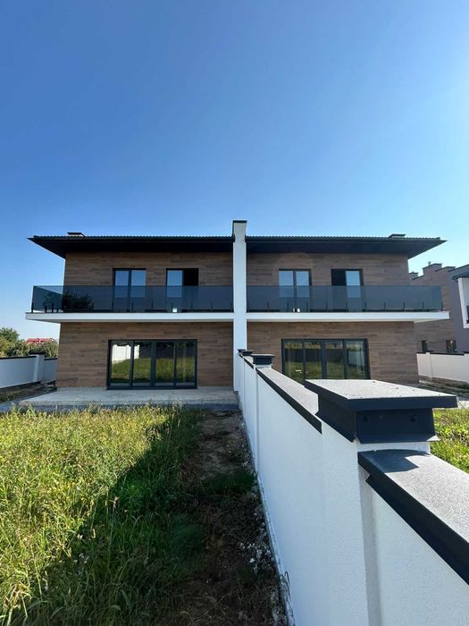 Продаж котеджів в Сокільниках біля озера Козацька рада