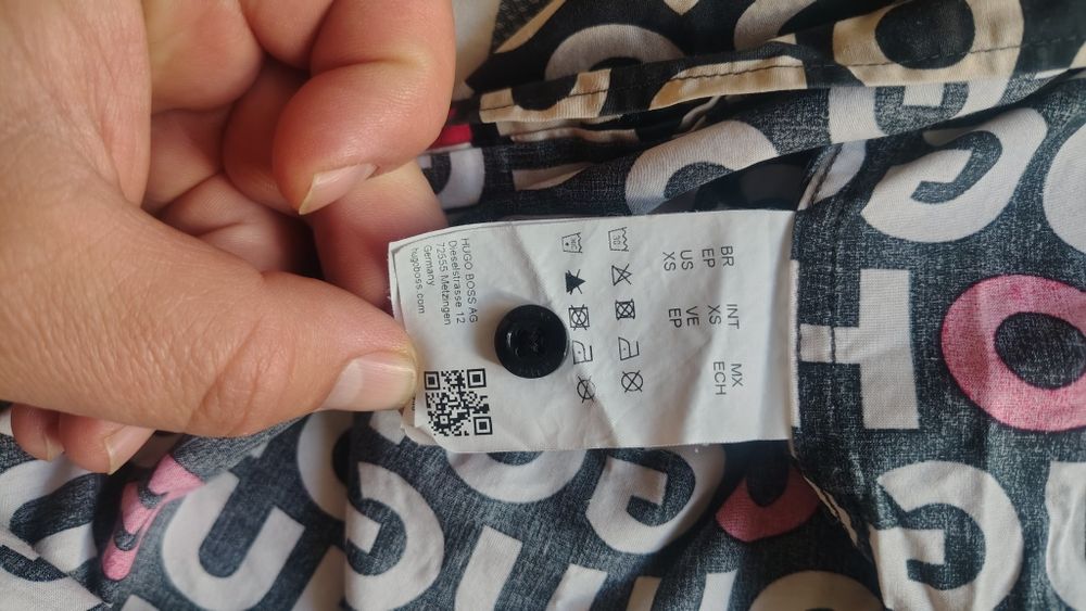Продам сорочку  HUGO BOSS  з коротким рукавом