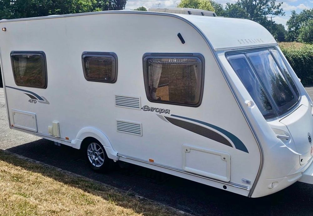 Caravana Sterling Europa - Como Nova - Impecável