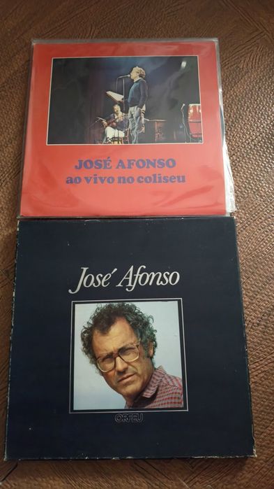 José Afonso caixa box set 3 LPs

José Afonso no Coliseu 2lps

Capas e