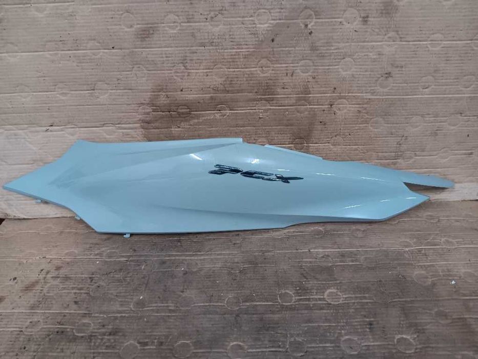 Carenagem traseira esquerda Honda PCX125 versão 2021 a 2024
