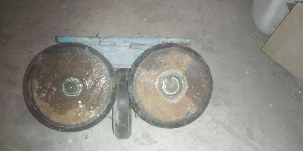 Wózek do bramy suwni 3 kółka fi 150mm solidny