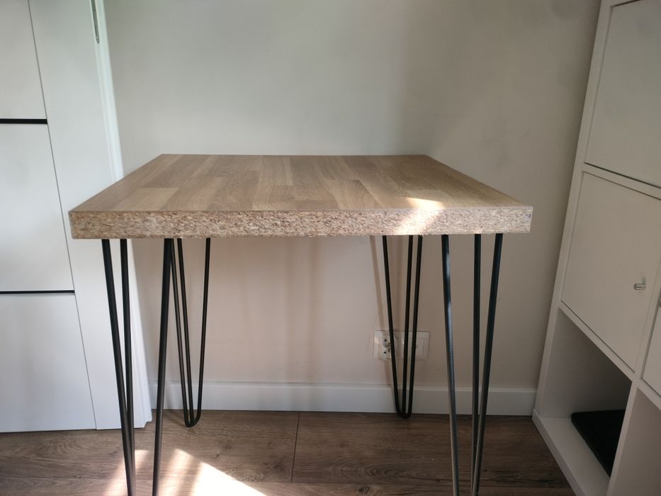 Sprzedam ładny stolik