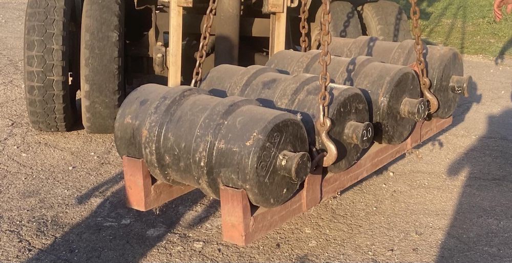 Гиря калібрувальна 500 кг". "Гиря еталонна 500 кг". Вагові гирі