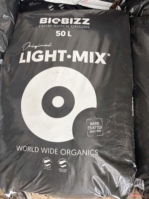 Substrato Bio Bizz Light-Mix 50L (60 Sacos)