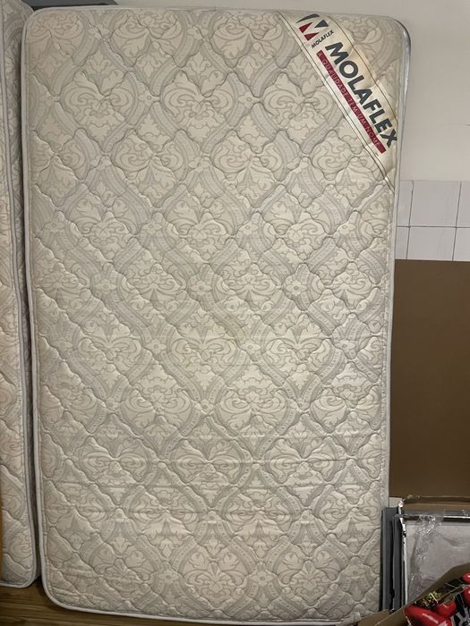 Móveis de casa para desocupar