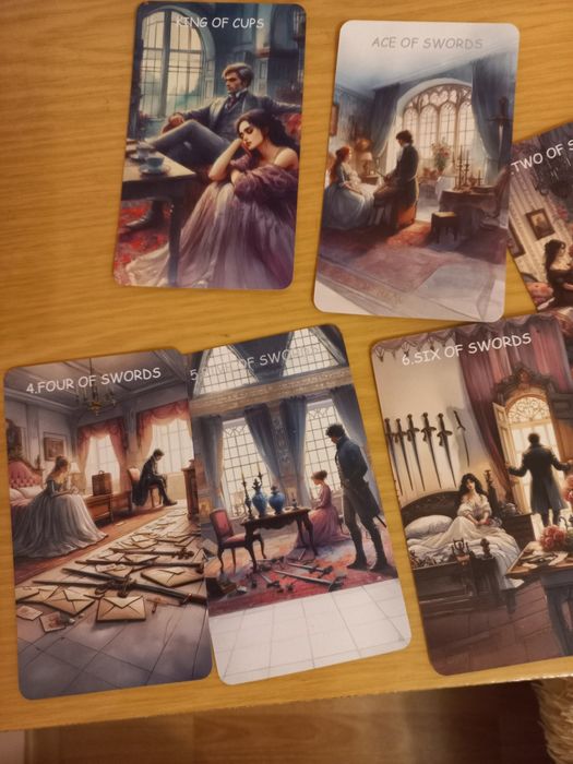 Продам колоду Secrets of the Rose Tarot.