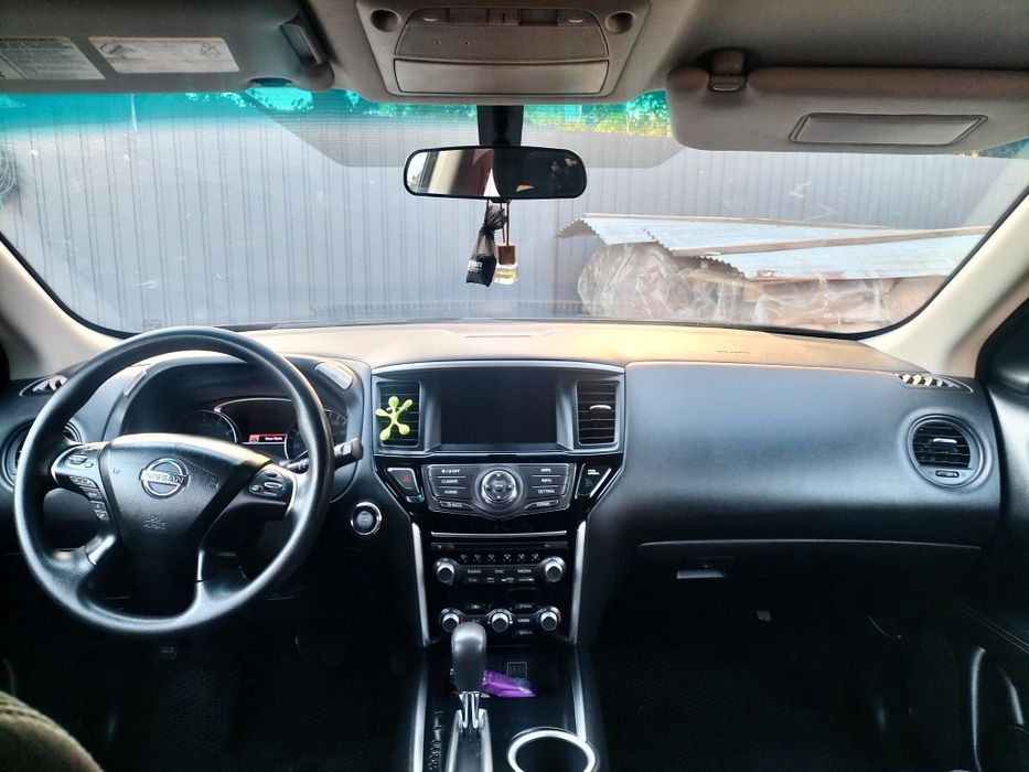 Продам Nissan Pathfinder