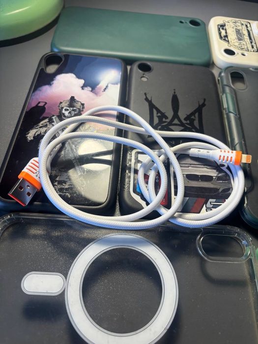 Продам айфон хр на 64