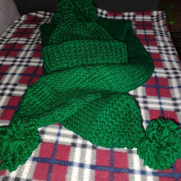 Komplet dziargany czapka szalik