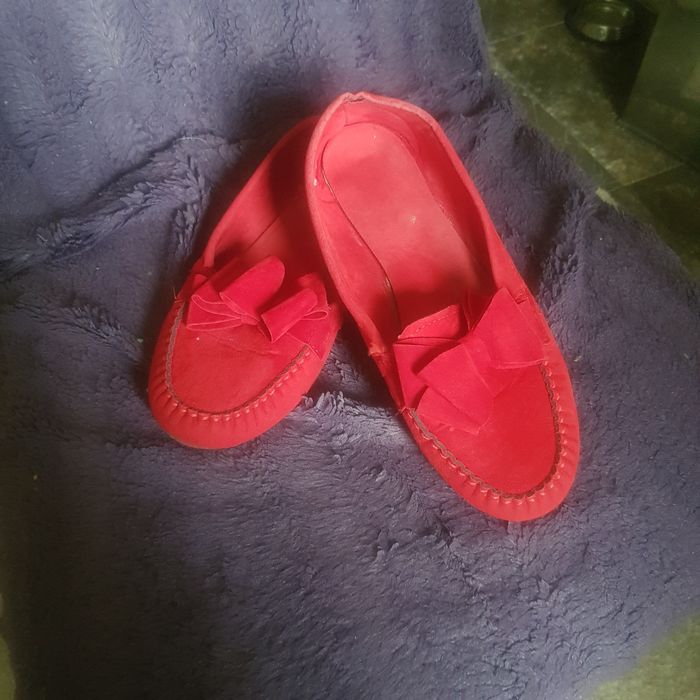 мокпсини жіночі.