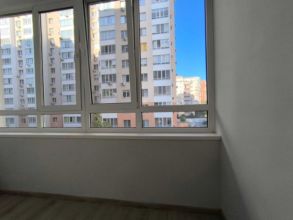 Посуточно свободна  своя новая евродвушка  ЖК Радужный 2+2