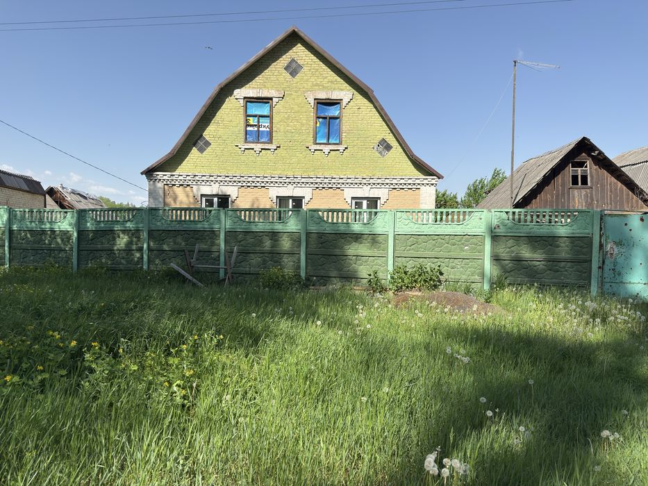 Будинок 187.7 м2 біля лісу на 16-ти сотках землі. Село Мощун