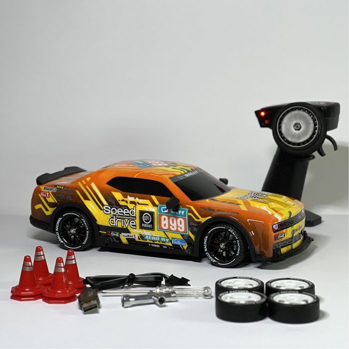 Дрифт машинка DODGE CHALLENGER  Додж на пульті керування для дрифту 4wd